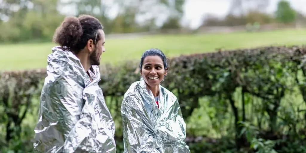 post-7 Best Emergency Blankets For Cold Weather, Tested & Reviewed